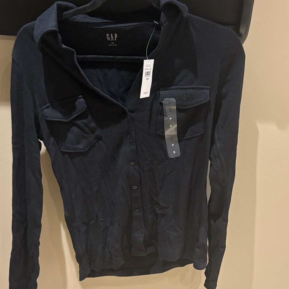 GAP Black Button-Up Shirt NWT